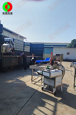 洗菜機切菜機脫水機等一批果蔬凈菜加工設備發往海南省客戶！